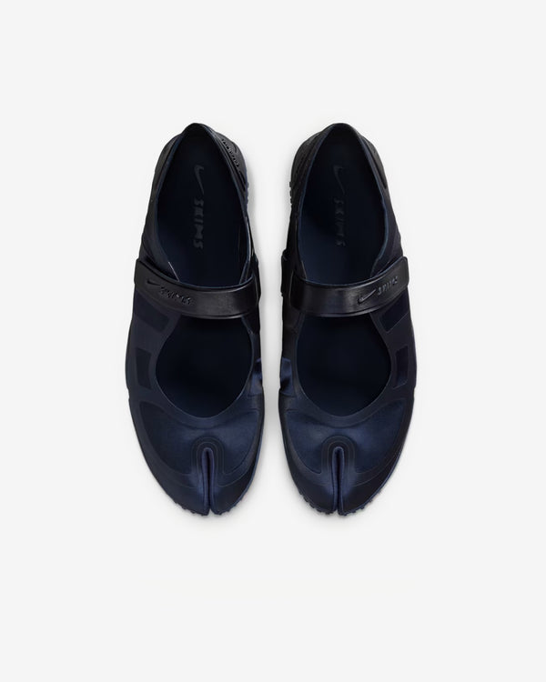 NikeSKIMS - Rift Satin - (Navy/Obsidian)