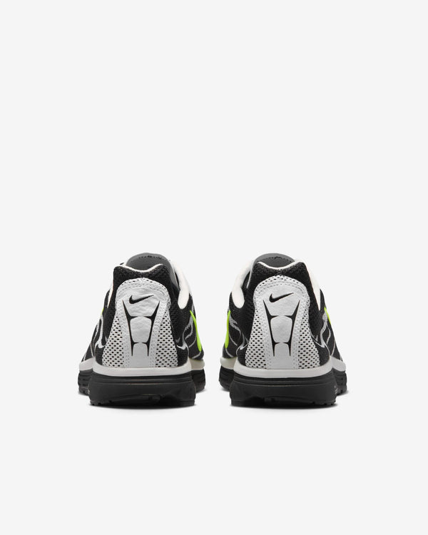 Nike - Zoom Streak 3 - (Black/Volt)