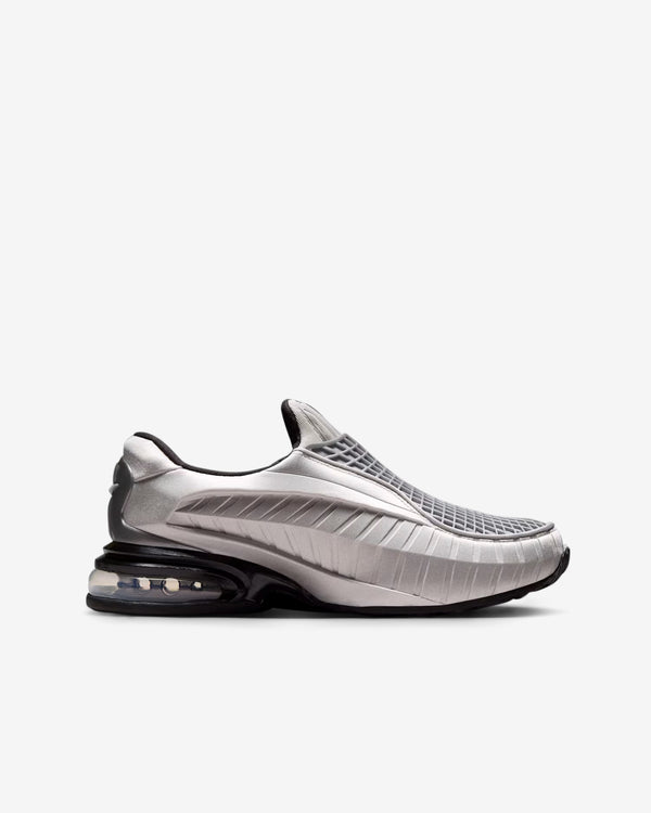 Nike - Air Max Dolce - (Metallic Silver)